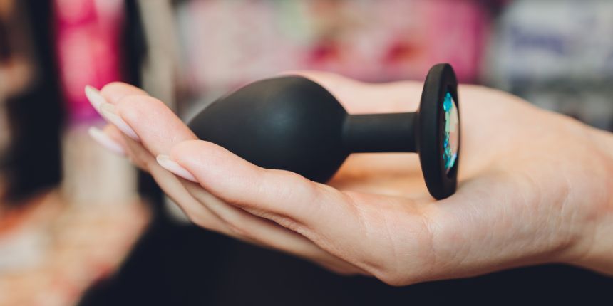 Jetzt shoppen, Plug aussuchen und einen richtig heißen Anal August erleben, lovesexshop.de Sexshop
